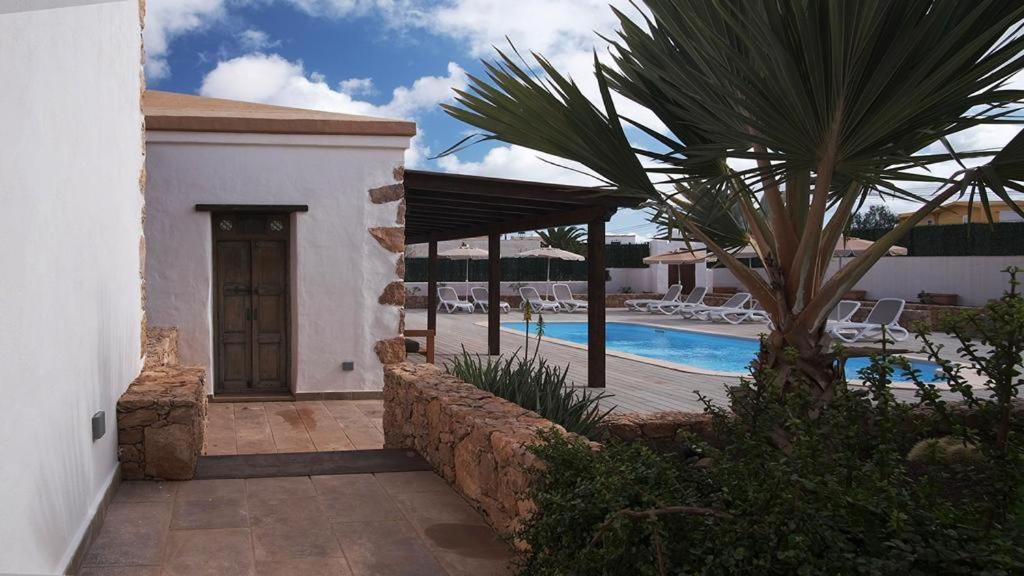 Pueblo Canario Aparthotel Los Estancos Luaran gambar